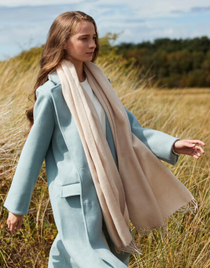 Classic Woven Scarf – 926 69 702 m 2023 02.jpg