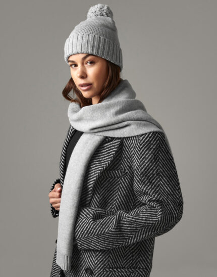 Knitted Scarf and Beanie Gift Set – 986 69 119 m 2025 01.jpg