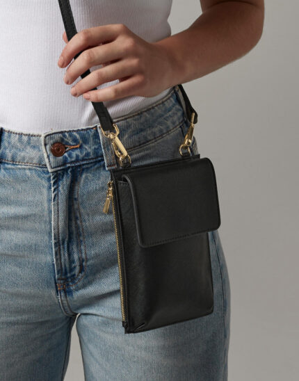 Boutique Cross Body Phone Pouch – 990 29 101 m 2025 01.jpg